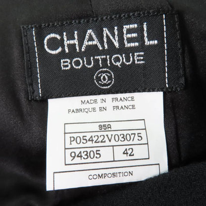 CHANEL Vintage 95A P05422v03075 100% Wool Rare Large Size 4 Pockets Coco Button