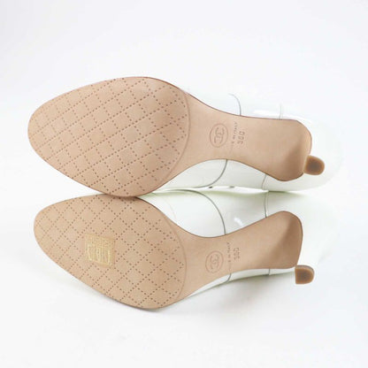 CHANEL 17A G33057 Lace-up Patent Leather Booties With Coco Mark White Gold