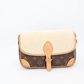 Louis Vuittonmonogram Deanne NM PM Shoulder Bag