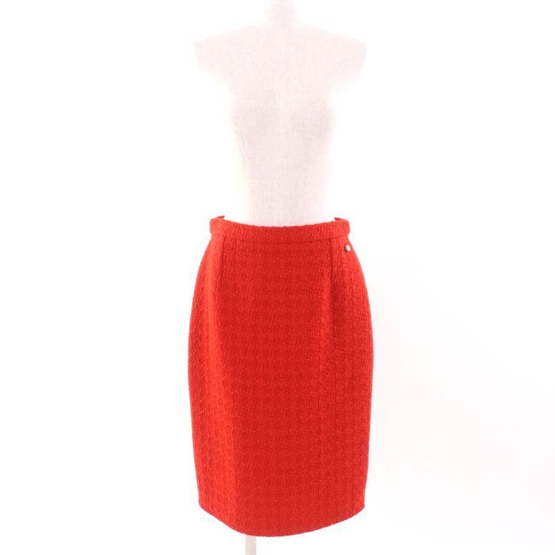 CHANEL P62367 100% Silk Lined Knee Length Tweed Skirt With Coco Mark Plate