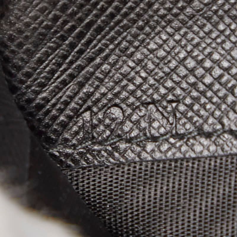 Plat Da Round Zipper Long Wallet 1ml506 Pink Saffiano Leather Women Prada