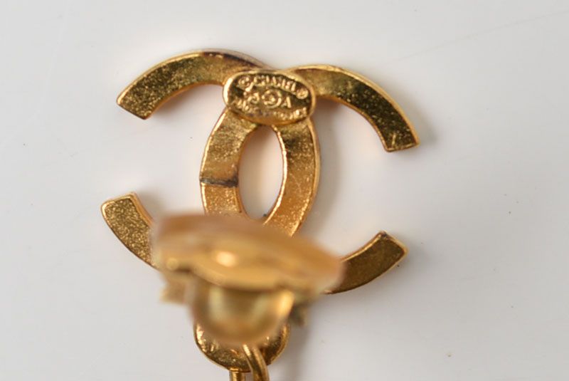 Chanel Earring Vintage Chanel Coco CC Pearl Motif Gold 95