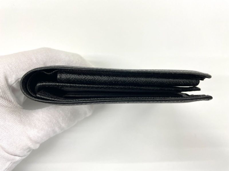 Louis Vuitton Taiga Portefeuille Florine Ardoise Compact Wallet Folded M31112