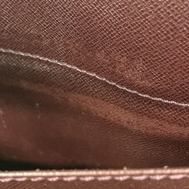 Louis Vuitton Business Bag Taiga Serviette Moskova M30036 Akaju - Men's