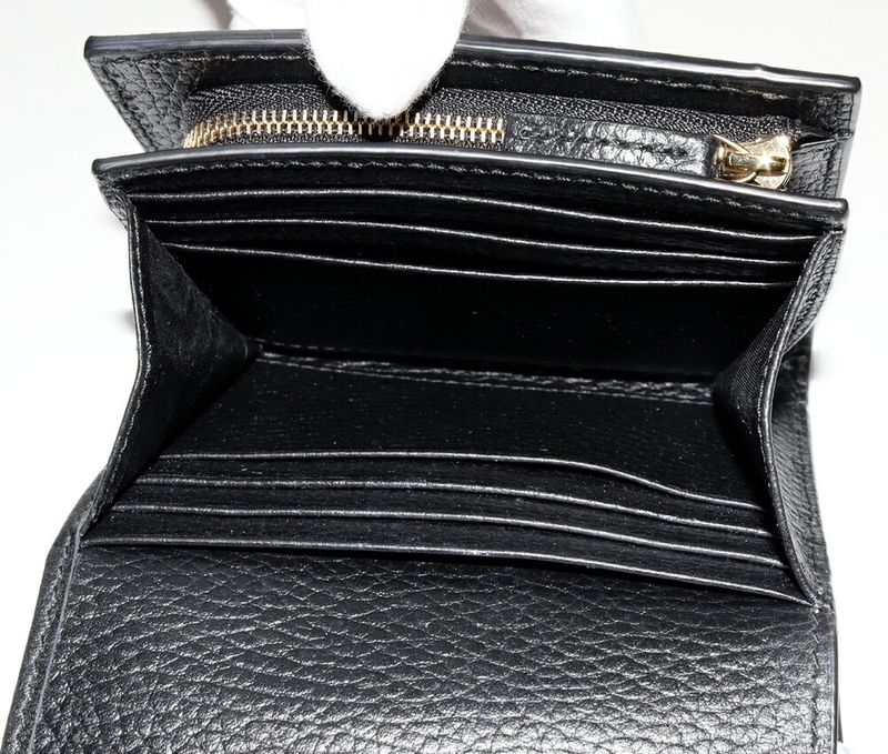 Gucci L Shaped Zipper Fold Wallet With Coin Purse GG Supreme Bi-color Medium