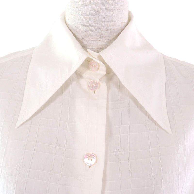 CHANEL P78855 Silk Blend Coco Mark Sleeveless Shirt Blouse With Logo Button