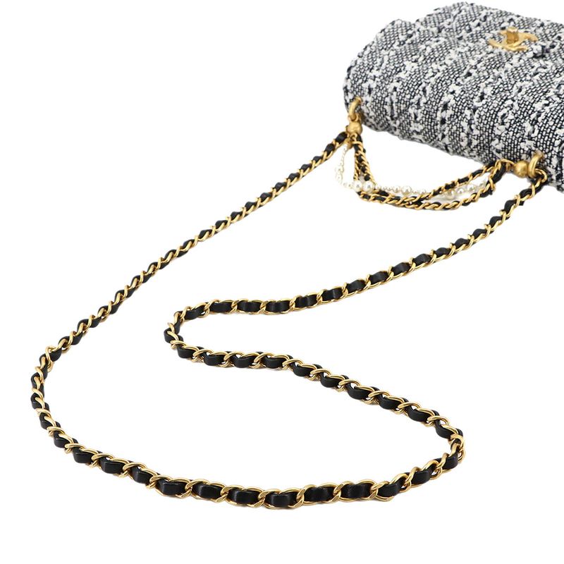 Exhibited Chanel Pearl Chain 2way Hand Shoulder Bag Tweed Lambskin White Black