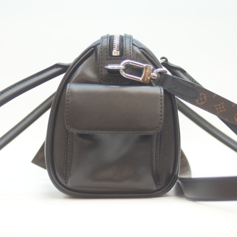 Louis Vuitton M12934 Lamb Leather Speedy Cargo Vibe