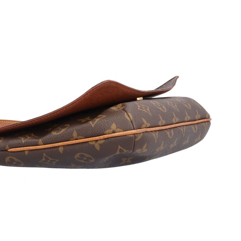 Louis Vuitton Musette Tango Short Monogram Shoulder Bag Monogram Canvas M51257